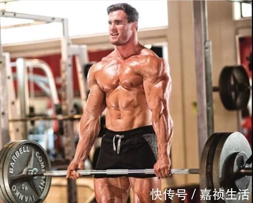 硬拉|健身小白困惑动作,硬拉到底是练背还是练腿动作,这篇文章告诉你