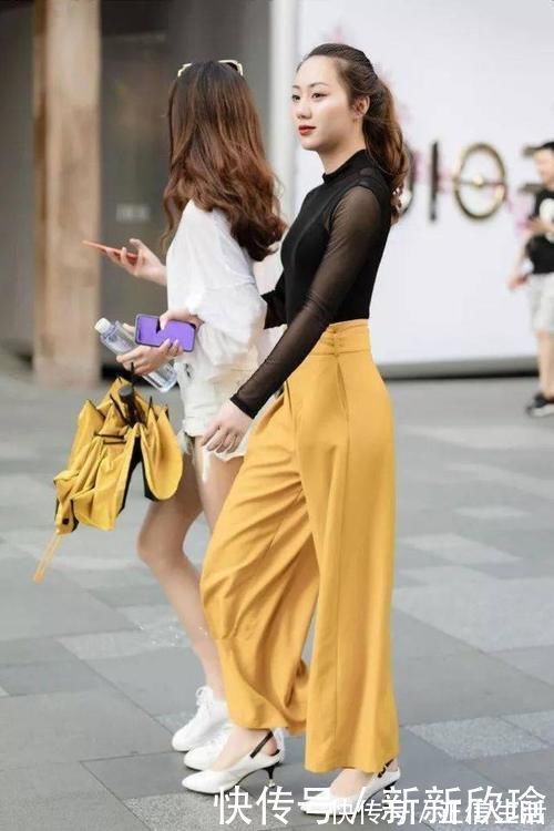 小姐姐|美女红色连衣裙搭配一双绿色小高跟鞋非常的亮眼，非常青春有活力