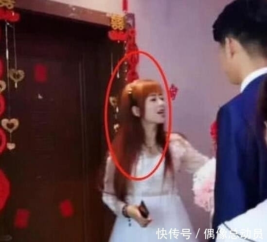 奇闻：新郎接亲门难开，前女友喊“不开娶俺了”，新娘乖乖妥协