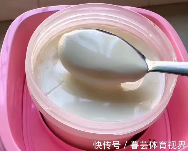 乳糖|据说酸奶的营养比牛奶还要高？喝酸奶不注意这3点，喝再多也白搭