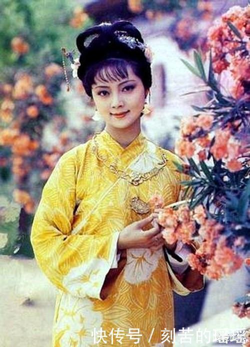 贾宝玉$薛宝钗表面温柔,实则阴险,目的不是为了嫁给贾宝玉,为了什么