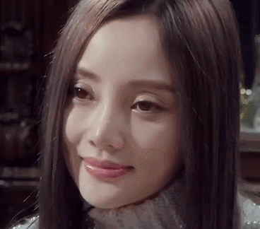 易见|“狠人”易立竞:她是娱乐圈的照妖镜,“扎”了无数明星的心