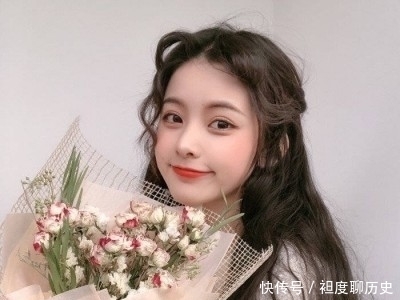 如果女生脸上有这3特征,不要再“剪刘海”,露出额头更精致