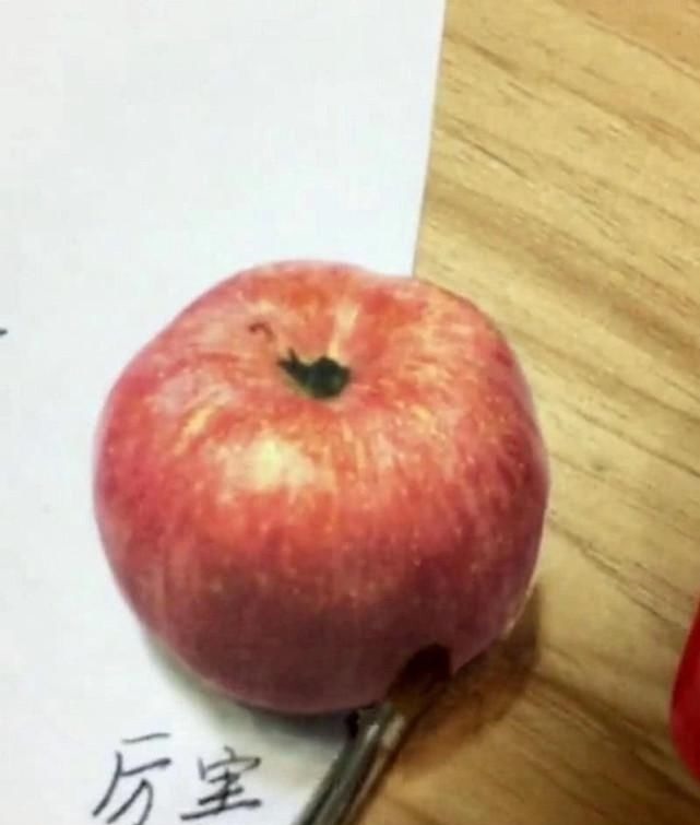 苹果$美术生画苹果考眼力,开始你以为我瞎最后给大佬跪了