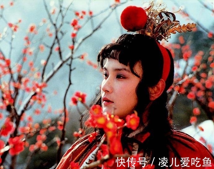 荷包!林黛玉死后,宝玉用一个荷包陪葬,薛宝钗见后花容失色