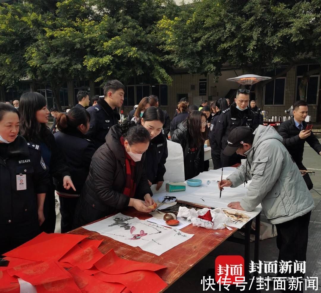 姚叶红#本土艺术家组团慰问基层民警，饱蘸浓墨讴歌警民鱼水情