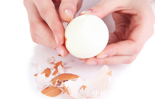 蛋壳|煮鸡蛋为什么总开裂,还粘壳掌握3个技巧,鸡蛋不开裂很好剥壳