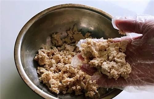 豆腐鸡蛋饼|早上鸡蛋和它拌,是最佳补钙早餐,常给孩子食,个子比同龄人高