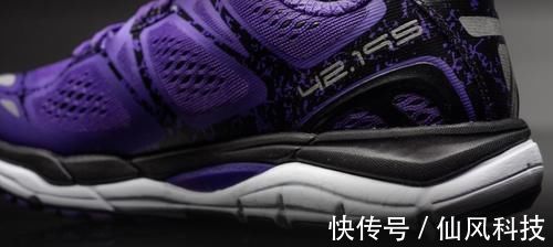 氢跑|性能在线、出街有面:不会选错的国产跑鞋,400的预算就能拿下!