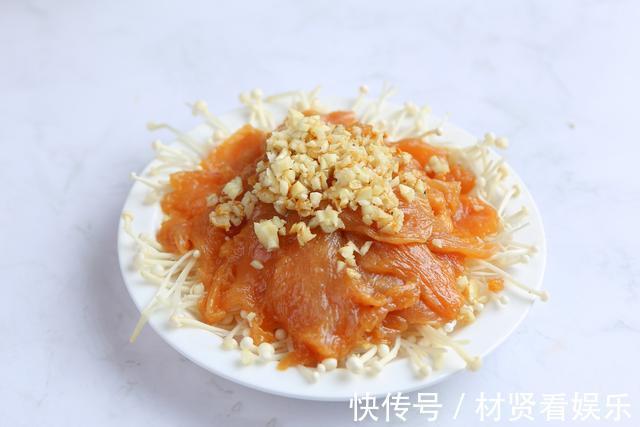鸡胸肉怎么做才好吃试试这样做，美味营养又低卡，减肥的有福了