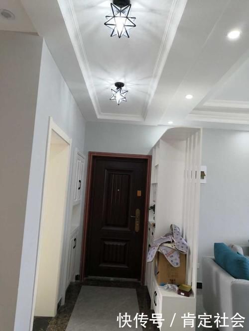 卧室|126平新房只花13万全部搞定,进门鞋柜给满分,卧室星星帘最美