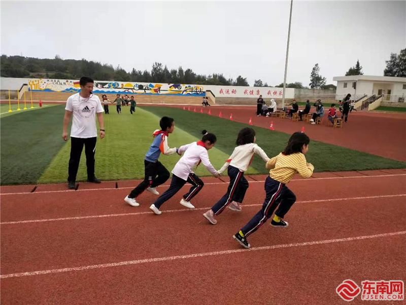 福建师大附小结对帮扶平潭屿头乡中心小学 名师送教助力教育均衡发展