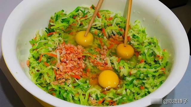 萝卜|炸萝卜丸子时，最忌直接炸，教你1招，丸子外酥里嫩，凉了也不硬