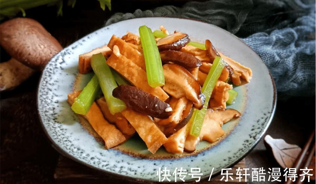 香菇|秋天进补,多给孩子吃这盘菜,营养互补,美味下饭,比吃猪肉更香
