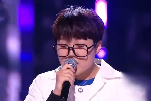 吴莫愁|好声音2021全球首播，赛制奇葩、质量拉胯，8位导师上演脱口秀