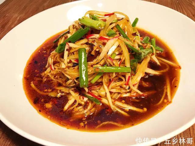 冬天要多吃萝卜,教你一个百吃不厌的做法,口感爽脆,开胃又下饭