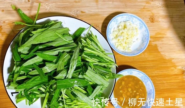预防脂肪肝|清炒空心菜,家庭版做法,劲道美味!
