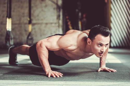 下肢|5种适合在家做的健身运动，在家也能练出好身材！