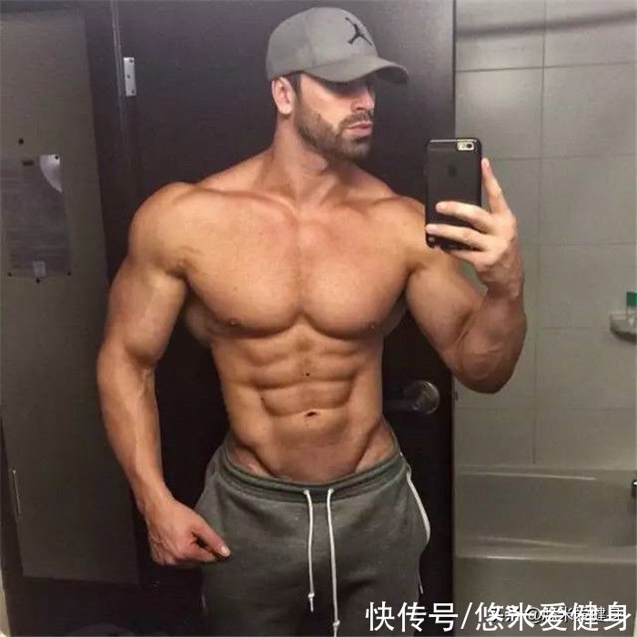 小力王|身高191公分的肌肉男，被誉为“健身界的小力王”，手臂力量强大