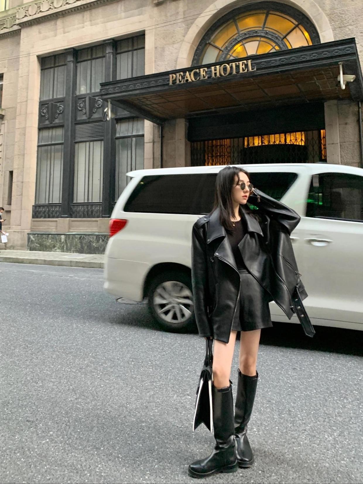 拜拜肉|冬天穿腻了臃肿的羽绒服,不妨试试皮衣吧,酷炫潇洒又百搭