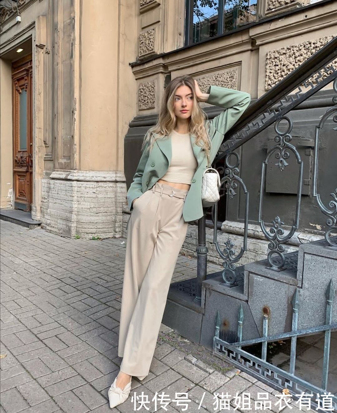 穿阔腿裤时,不建议随便搭,试试这三款鞋子,穿出风格才更时髦