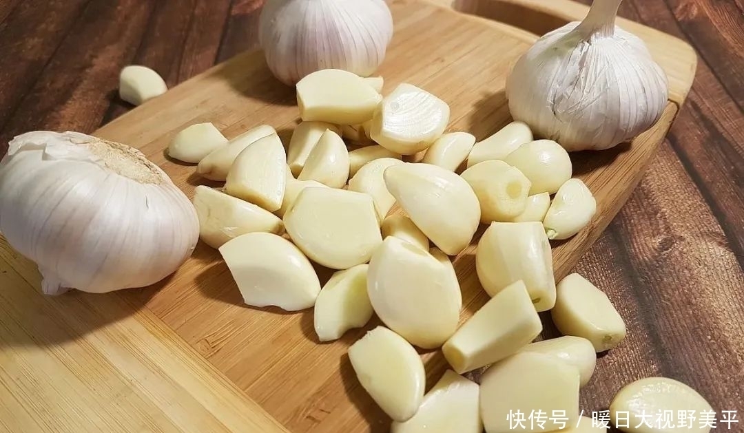 鲫鱼|这种“东西”钓鱼，比蚯蚓还牛！很多人家里都有