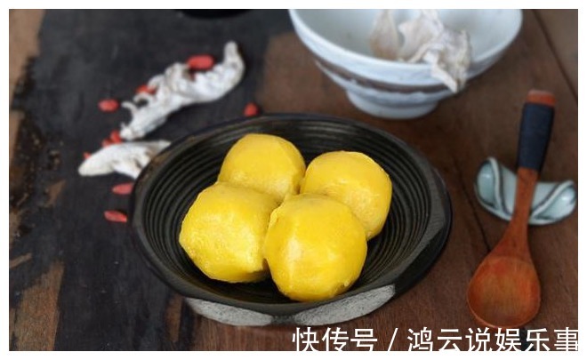 白面|2分钟学会做粘豆包,比蒸馒头还简单,黏糯香甜,大人小孩都爱吃