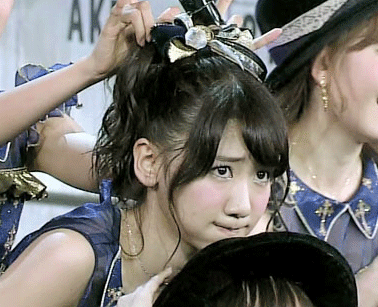 |搞笑GIF趣图：果然是软妹子