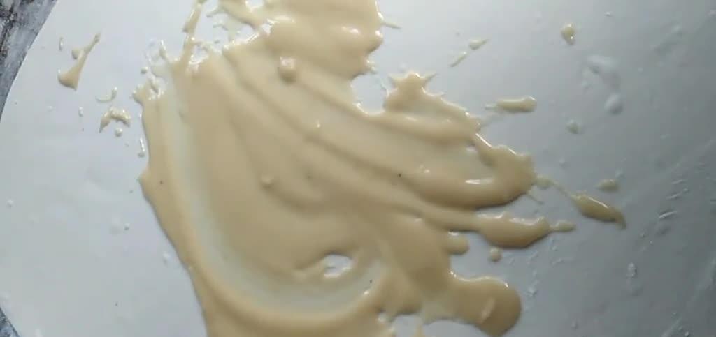 五香发面饼的做法,外酥里香暄软蓬松,传统配方小时候的味道