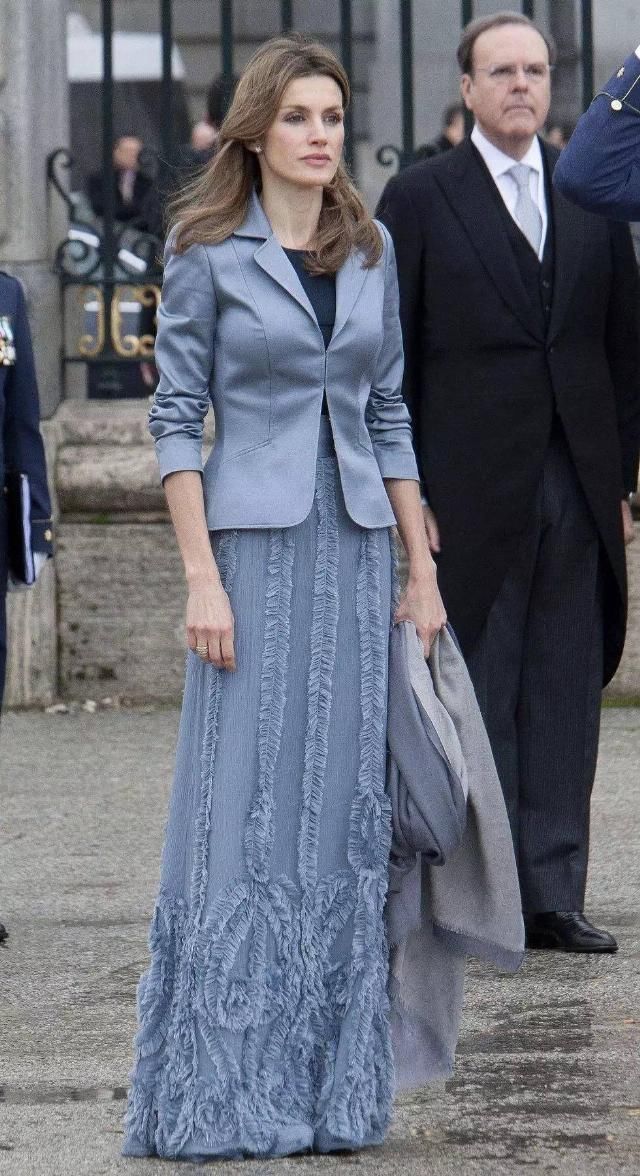 发现FendiDior等品牌纷纷提出女性主义,是否标志着女性自主时代来了