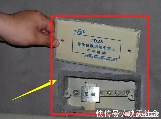 踢脚线|刚入住新房半年,16大装修败笔搞得想重装,影响美观还不安全!