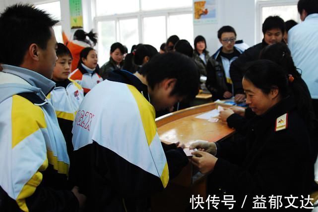 父母|初中生的身高标准出炉,需要达到这个标准才行,你家娃有拖后腿吗