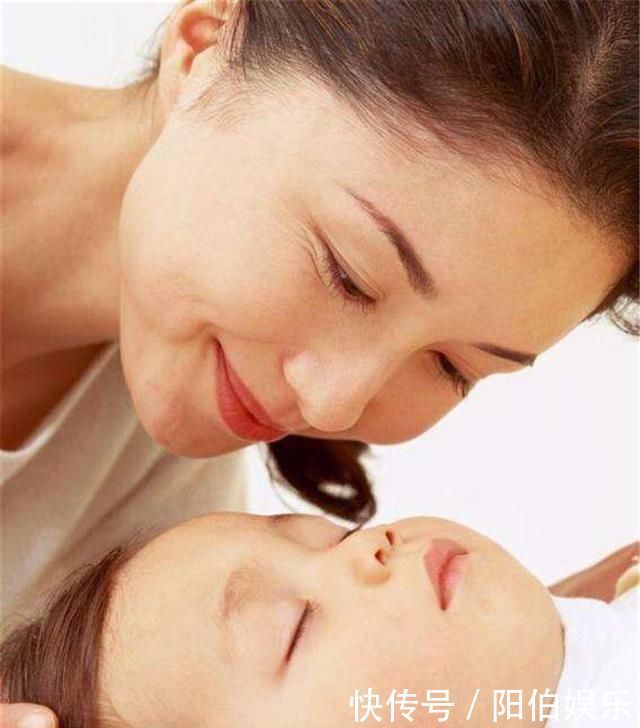 宝宝睡觉不踏实易惊醒是缺钙不一定,也许是宝妈太勤快了