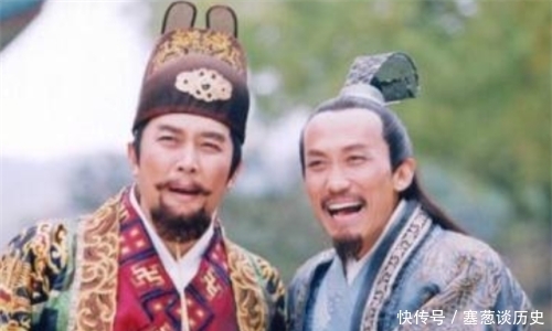 我家|宰相报喜：我家枯井能喷酒，皇帝前去参观，半路发现异常：诛九族