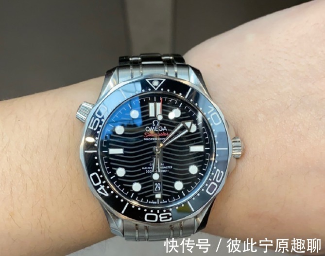 欧米茄|欧米茄海马300和宝珀五十噚5000,应该如何选择?