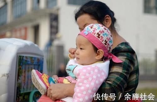 奶奶|姥姥带孩子,超过这一时间就该“退位”了,以免全家麻烦不断