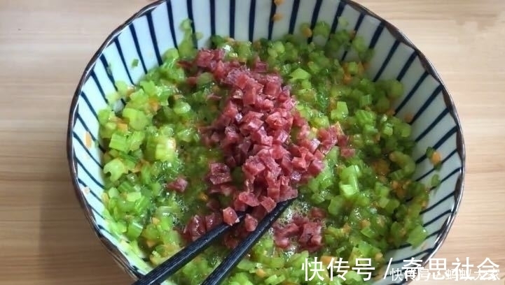 健胃|夏天，此菜8毛1斤，降脂降压，还健胃，做成面食，软糯可口有营养