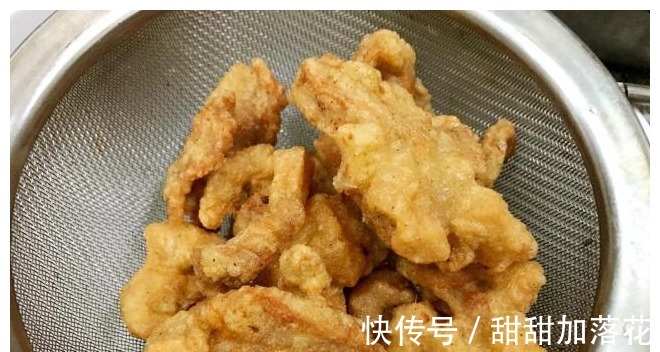 网络|网络上爆红的炸酥肉,教你最正宗的做法,焦脆飘香好吃不腻!
