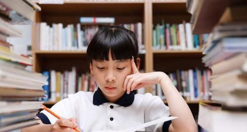 孩子|6岁女儿每周五都肚子疼,父母带她检查,医生低声称你们离婚吧