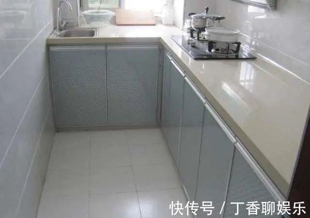 挡水条|厨房台面忘记装这个？难怪家里地板老是容易脏，还很滑