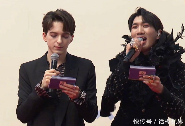 《创4》总决赛番外:吴海跳主题曲把鞋跳掉,何洛洛拿林墨的灯牌