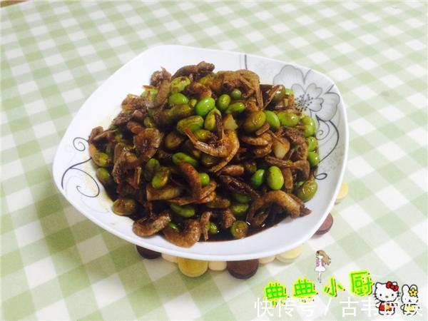 干虾做法，百吃不厌，我隔三差五做一次，鲜香嫩滑，吃完还想吃