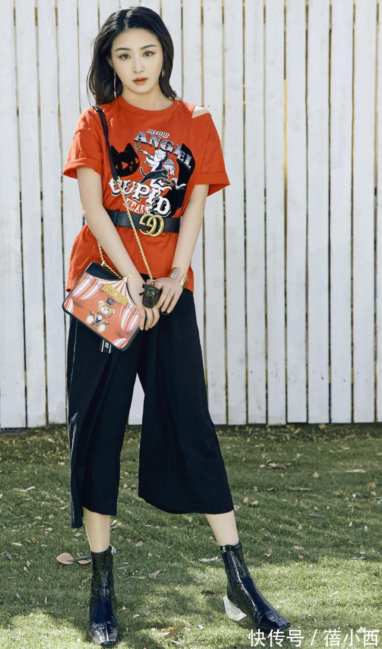 小白|夏日T恤“1+1”叠穿法,瞬间get博主风范,助你迅速提升穿衣品味