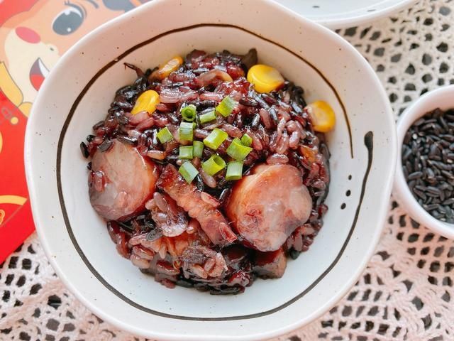 腊八遇上大寒来锅腊八饭，做法简单，有米有菜有肉荤素搭配更营养