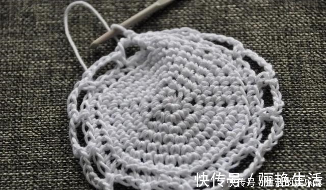 给普通的废旧玻璃瓶穿件衣服，颜值翻番！DIY变废为宝手工制作！