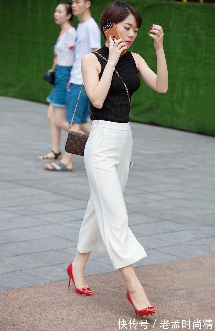 红鞋|小家碧玉型的女子, 黑衣白裤红鞋, 靓丽小女人的味道