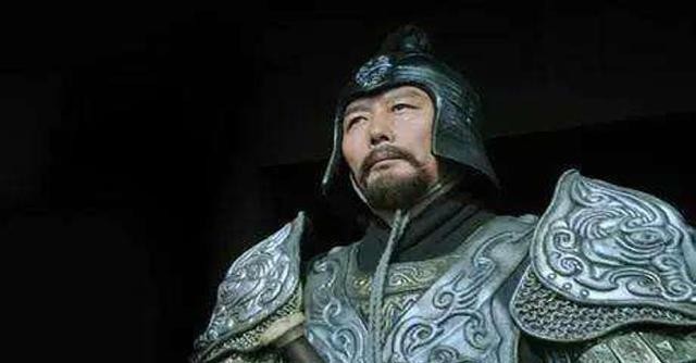 支持|刘备在称帝前属于打不垮的小强之一，背后是谁在支持他前进？