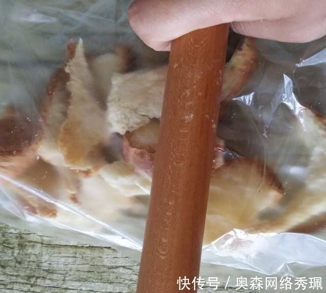 成本|教你自己做面包糠，2元钱的成本可以做一碗，太便宜，太简单了