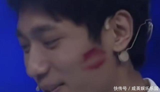 男子吐槽女友一支口红3天用完,女友现场演示,涂磊:很好