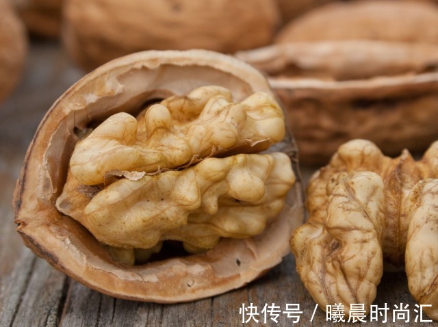 雌激素|“自带”黄体酮的四种食物,过了45岁的女人,不妨多吃点